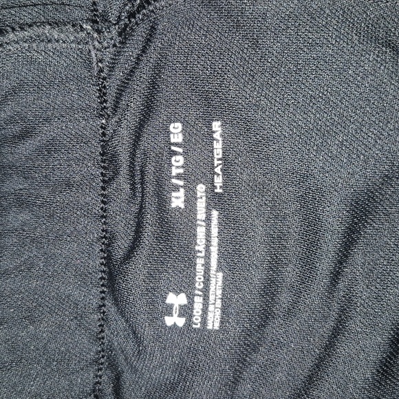 Under Armour Women's Black Athletic Shorts - Picture 10 of 10